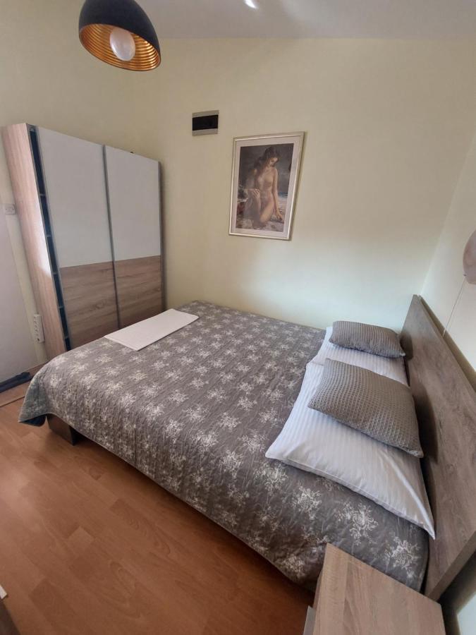 Apartmani Piskoric Vir Exterior photo