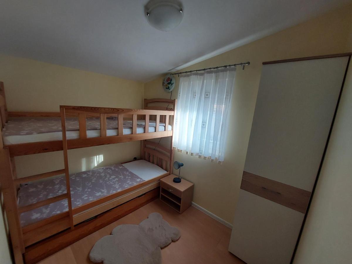Apartmani Piskoric Vir Exterior photo